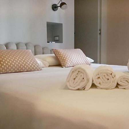 Luciani 33 Luxury Rooms Salerno Exterior foto