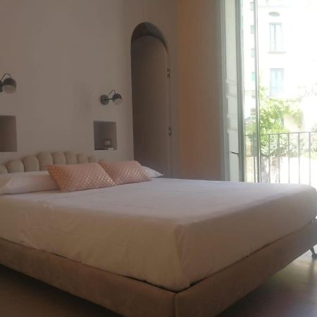Luciani 33 Luxury Rooms Salerno Exterior foto
