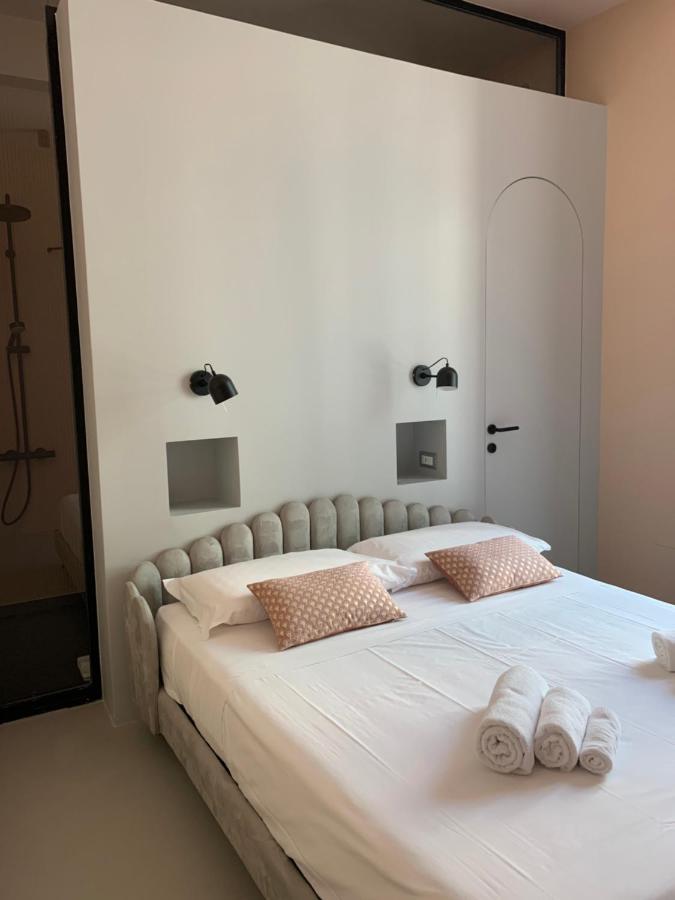 Luciani 33 Luxury Rooms Salerno Exterior foto