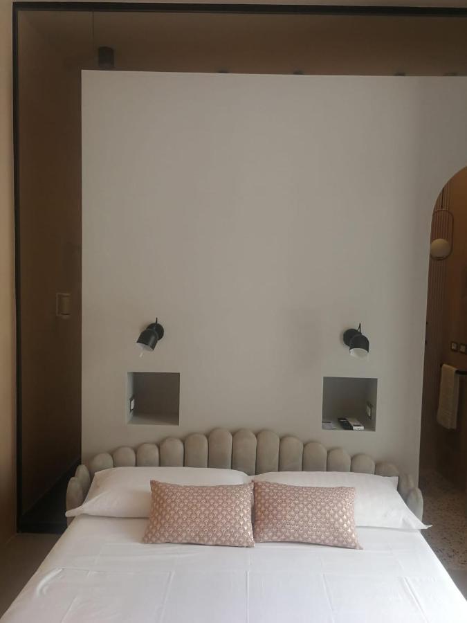 Luciani 33 Luxury Rooms Salerno Exterior foto
