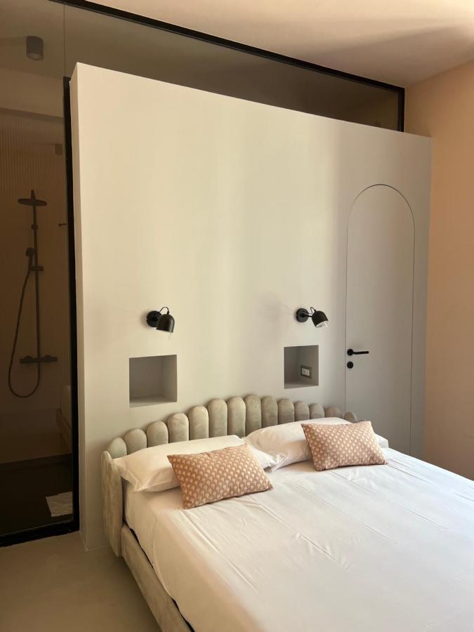 Luciani 33 Luxury Rooms Salerno Exterior foto